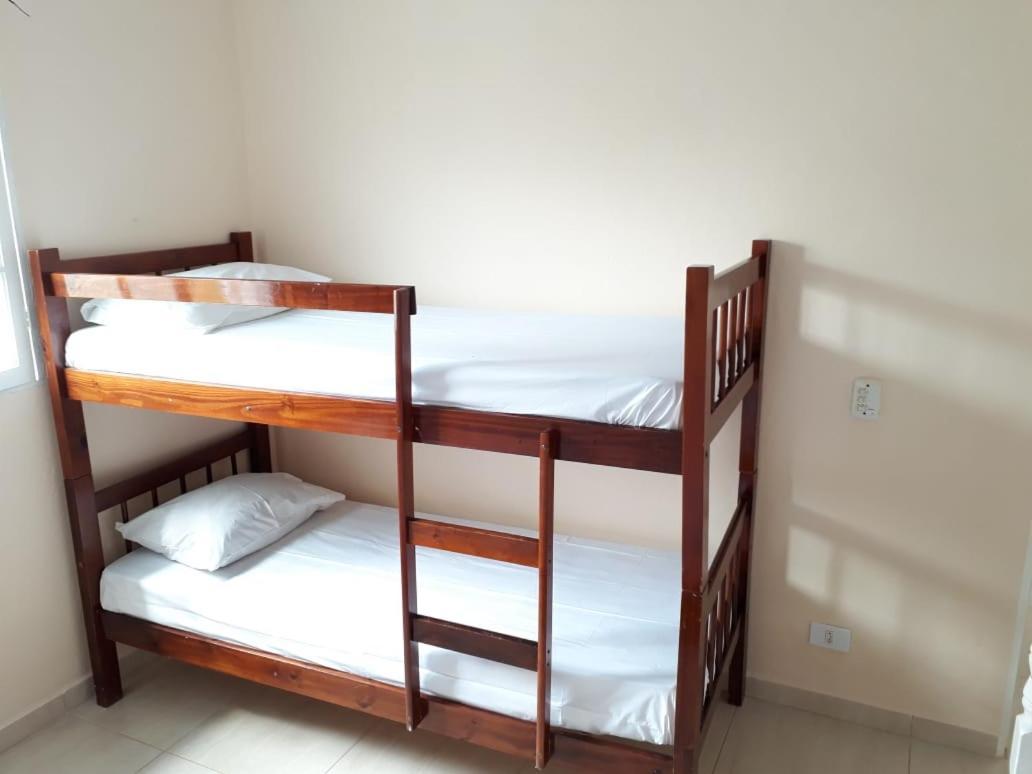 Casa Proxima Da Praia Grande อูบาตูบา ภายนอก รูปภาพ